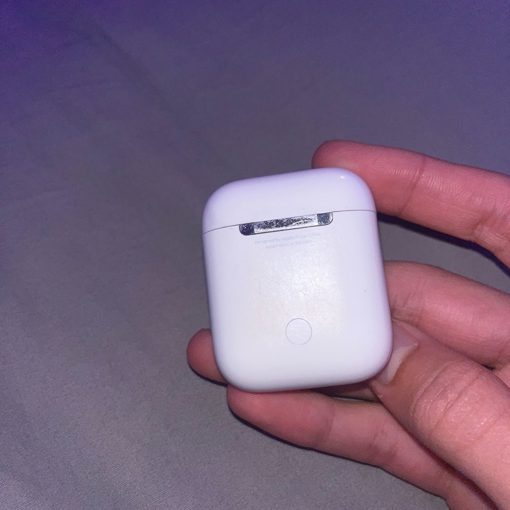 AirPod 2 - Picture 4 of 4